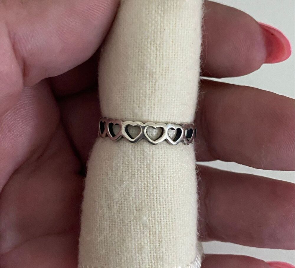 James Avery Tiny Hearts Band Ring